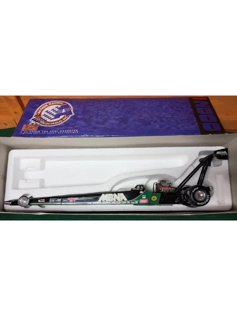 Action Racing Collectibles MBNA 1:24 Scale Top Fuel Dragster Model Limited Edit.